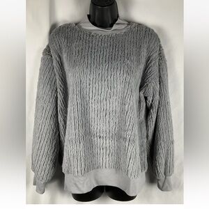 Crown & Ivy Top Women's Size M Faux Fur Grey‎ Pullover